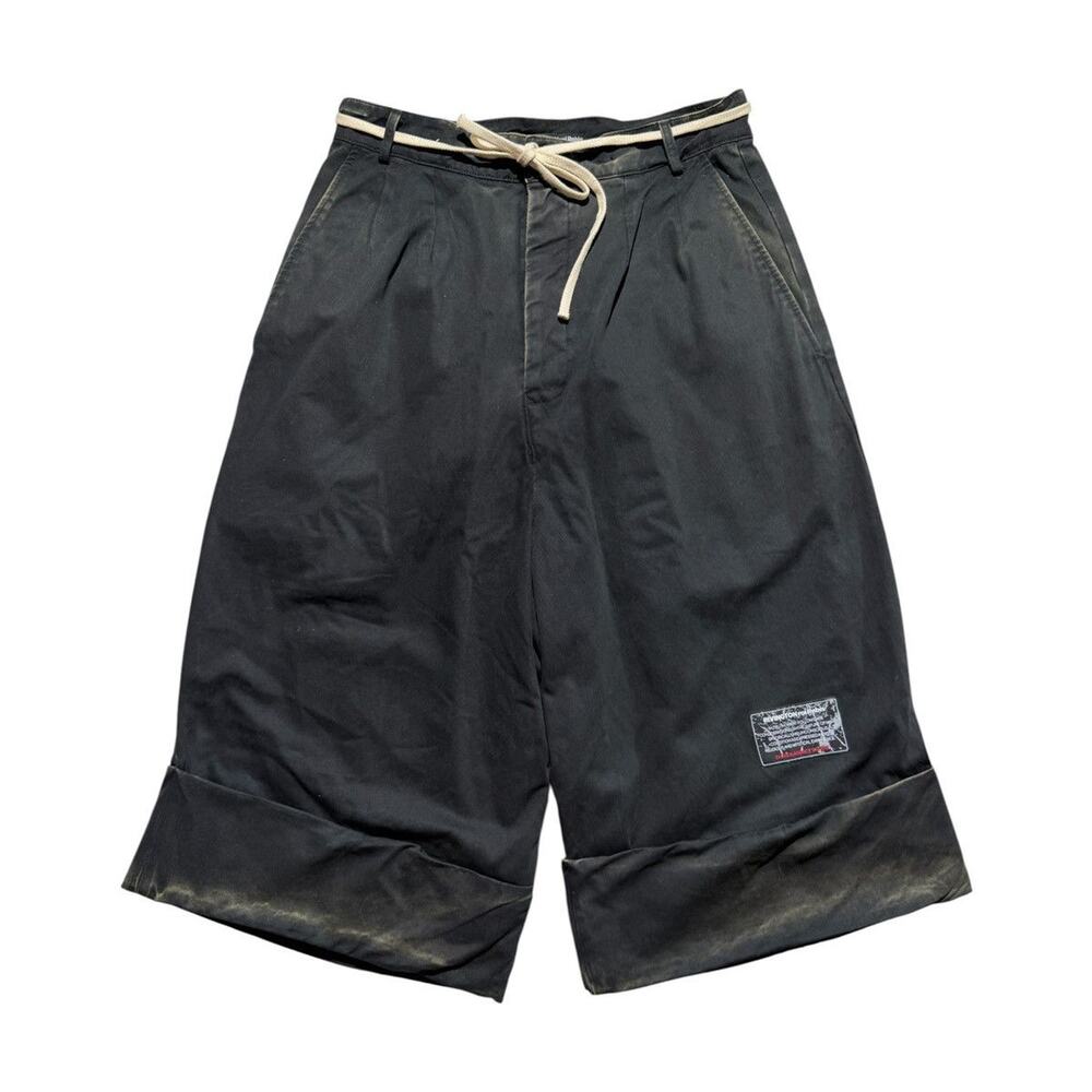 Baggy cuffed shorts